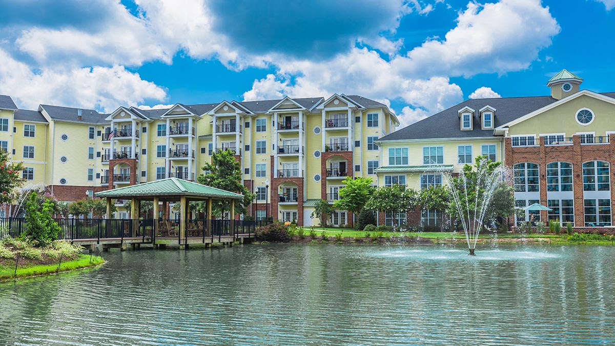 Cambridge Village of Apex - Independent Living | RRG